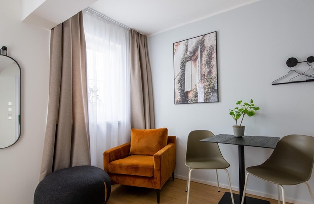 Passau Bahnhofstr | Single Suite M + Balcony