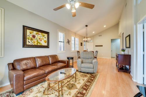Patio, Grill and Pool Access Cozy Arizona Retreat!