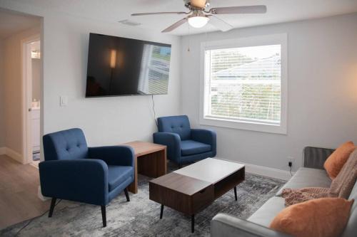 Patio I Firepit I 65 TV w/Netflix I 472mbps I WD