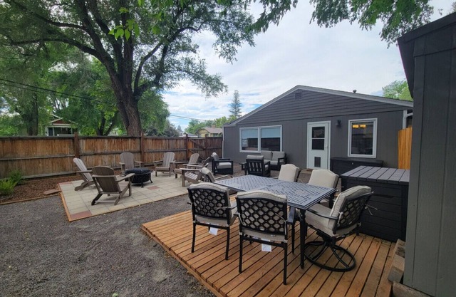 Patio Paradise Near Old Town & CSU | Dogs Welcome