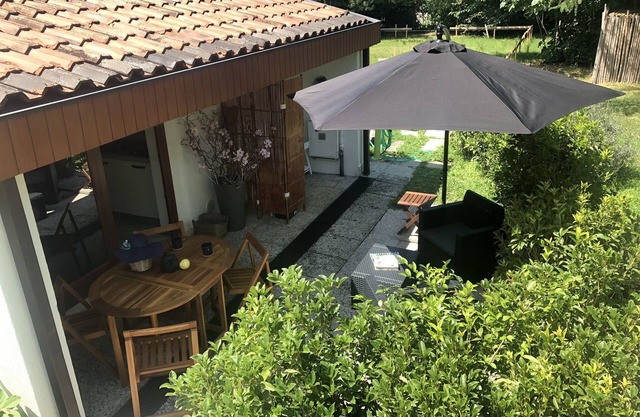 PATIO WI-FI TV AIR CONDITIONING PARKING TV DISHWASHER