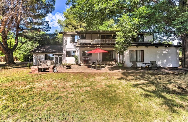 NEU! Downtown Cottonwood Home mit Whirlpool und Terrasse!