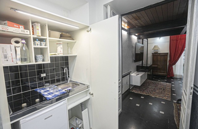 PATRICIAN DWELLING IN THE CENTER OF GENOA