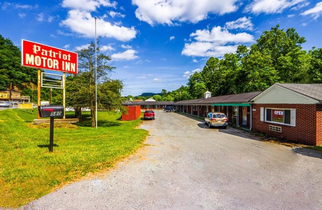 Patriot Inn Motel Beaver WV, By OYO