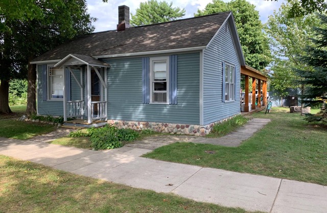 Paul's Place - Two blocks from beaches in the heart of Grand Marais