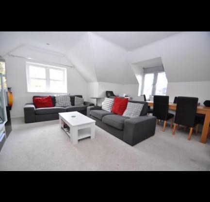 Paul’s Place, 5 minutes from the beach