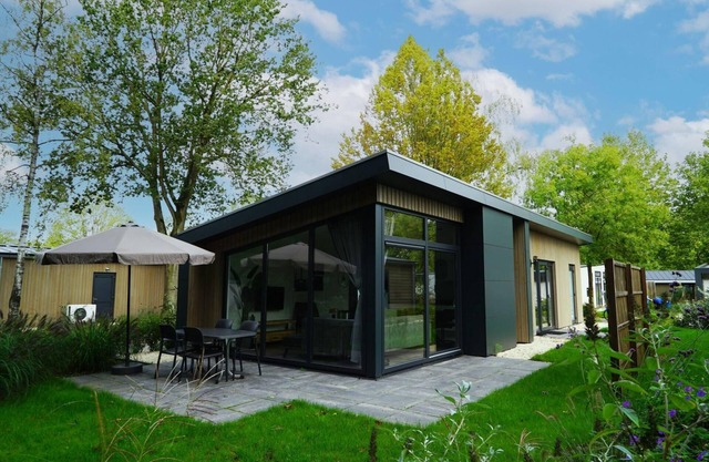 Chalet mit 2 Schlafzimmern und einer Terrasse