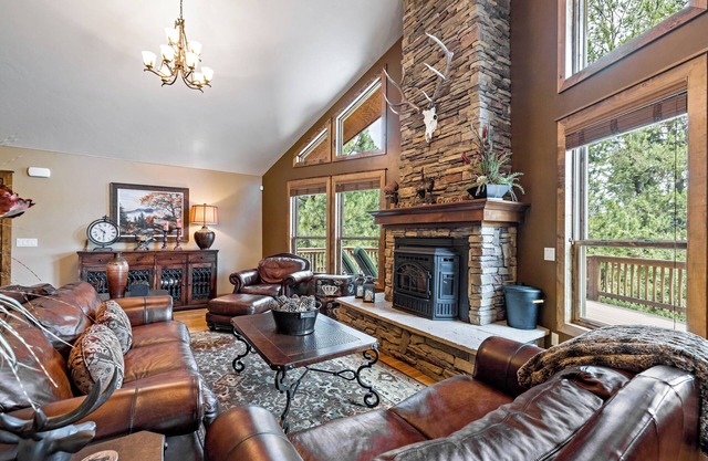 Payette RIver Estate - Game Room - Hot tub - Firepit - AC - Trailer parking