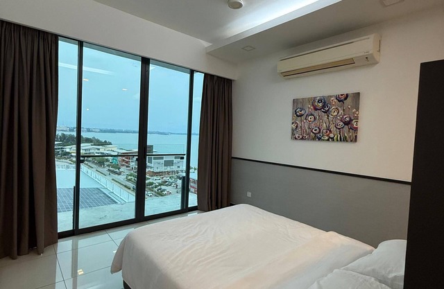 PD D'Wharf Hotel Cozy Family Suite with Seaview - up to 6 pax