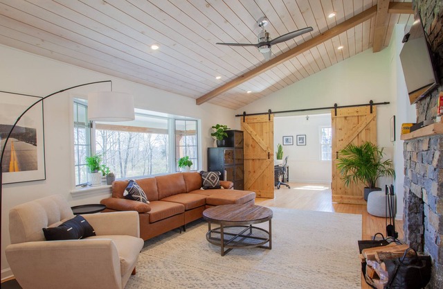 Peace, Privacy & Plenty of Sunlight: 6 min to Town