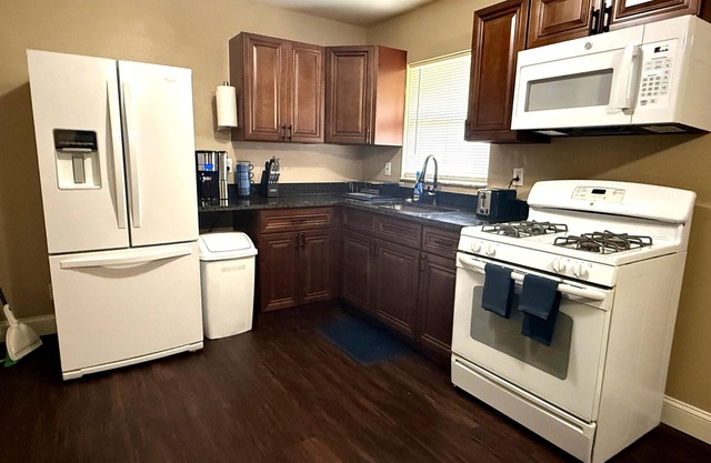 Peaceful 1-Bedroom Retreat in Lakeland