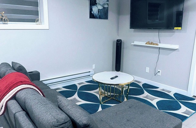 Peaceful 2 Bedroom Guest Suite located at the SW Edmonton close to the airport.