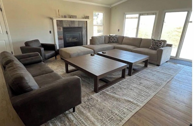 Peaceful 4 Bedroom Farm Stay at Whispering Vines