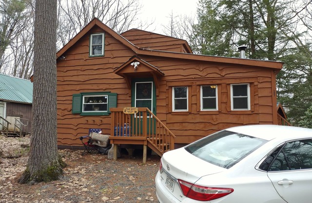 Peaceful Adirondack getaway at camp sassy