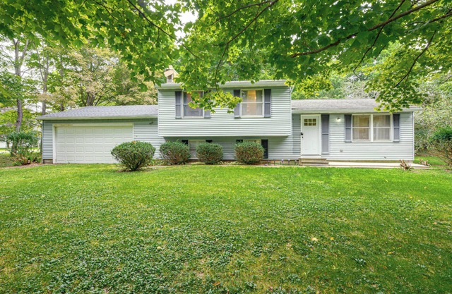 Peaceful Allegany Home, Walk to SBU!
