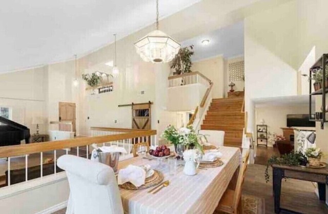 Peaceful and serene villa 25 min north of LA with mountain viewsn