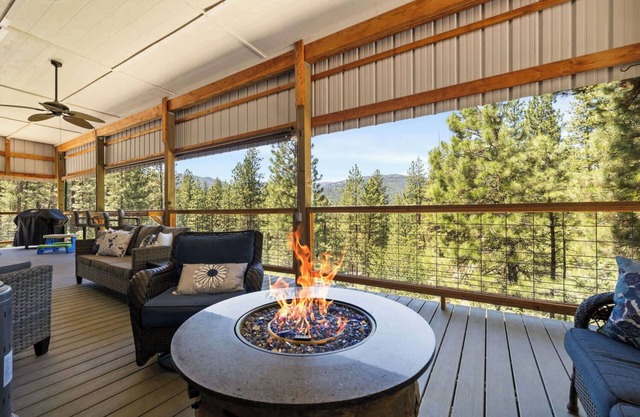 Peaceful Boise Retreat 3BR with Cozy Deck