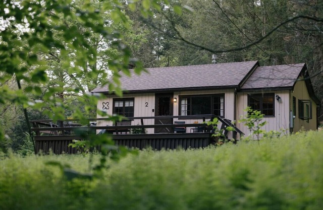 Cozy Cabin on 5 Acres w/ Hot Tub & Fire Pit