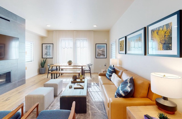 Peaceful Condo| Fireplace and Private Balcony