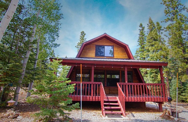 Peaceful Copper Cabin