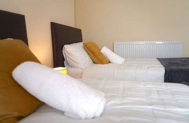 Peaceful Cosy 2 bed house in Manchester