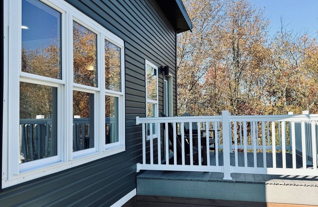 Peaceful cottage with AC in charming Baltic Ohio