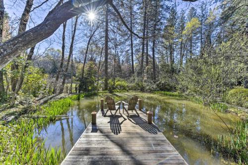Peaceful Cottage with Grill and Yard in Grass Valley!