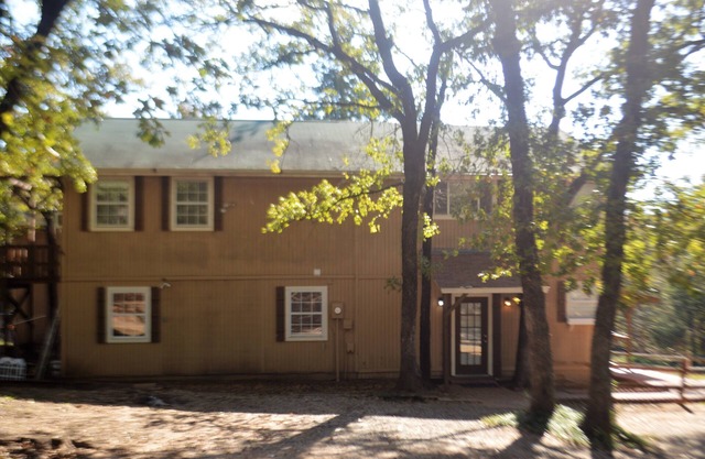 Peaceful Country Hideaway- Pet friendly!