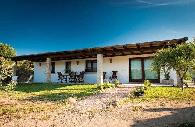 Peaceful country house few minutes from the sea