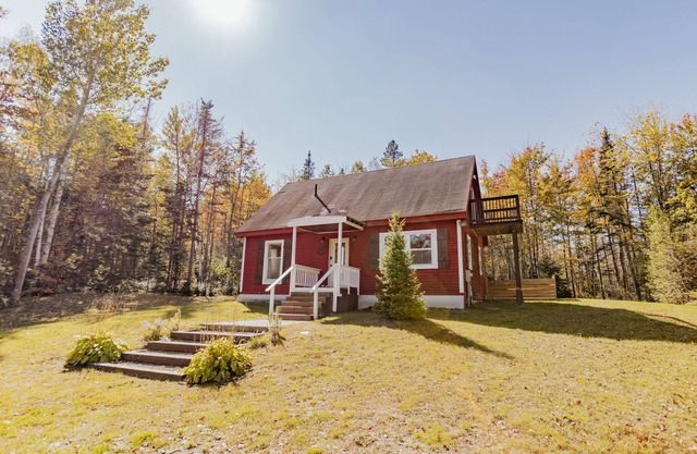 Peaceful, Cozy Cabin Getaway - 4 Season Cabin