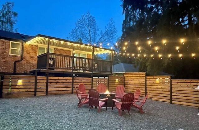 2 BR Charming Forest Retreat + Amenities+ Fire Pit+ BBQ