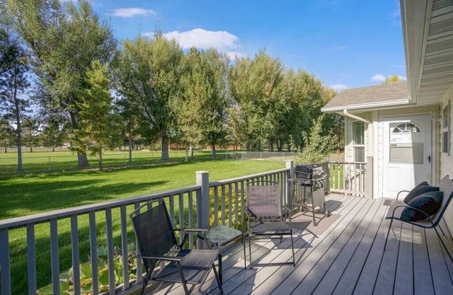 Peaceful Cul-De-Sac Home, 1 Min. Drive To Zoo MT!