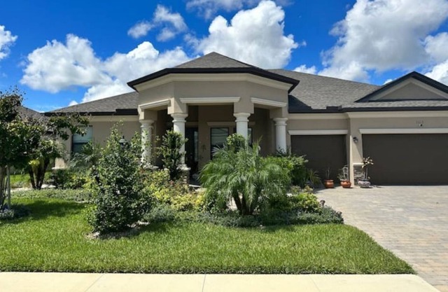 peaceful, elegant 4/3 bedroom, bathroom home.