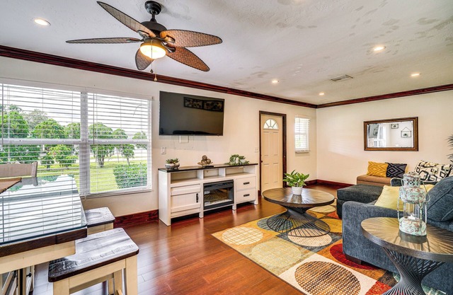 Peaceful Fort Myers Home: Walk to Buckingham Farms