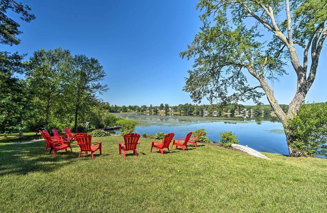 NEW! Peaceful Getaway w/ Lake Access Near Hiking!