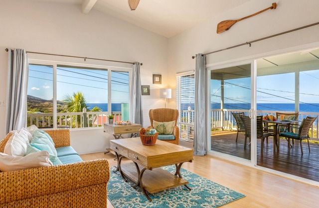 Peaceful Haven: Oceanfront Views - Schritte vom Pebble Beach ~