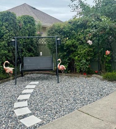 Peaceful House with Backyard