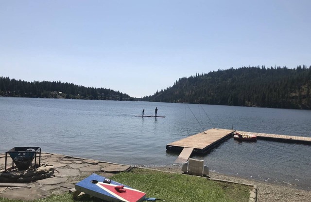 Peaceful Lakeside Home Perfect for Family Fun