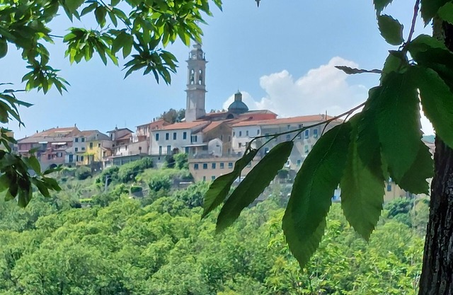 Ruhige ligurische Berghütte