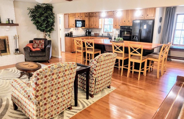 Peaceful, Luxurious Apartment in Wooded Milton Home