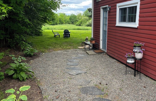 Peaceful Meadow Retreat