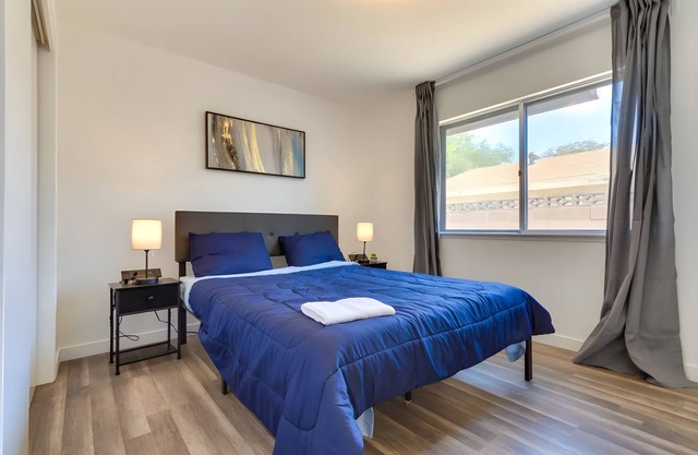 Peaceful & Modern Ridgecrest Retreat: Spacious 4-Bed Home w/ Private Yard