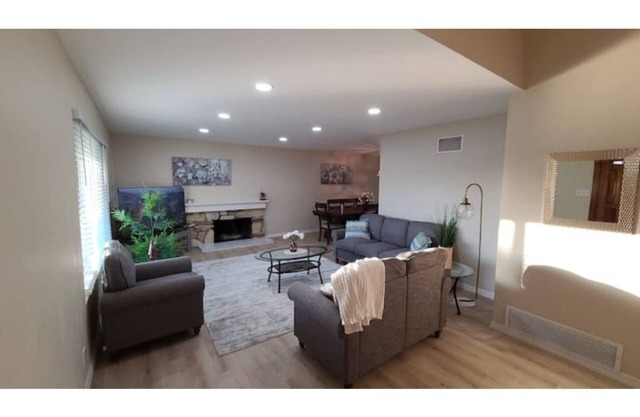 Peaceful modern upgraded home!