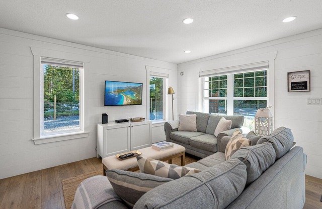 Peaceful Parkside Cottage