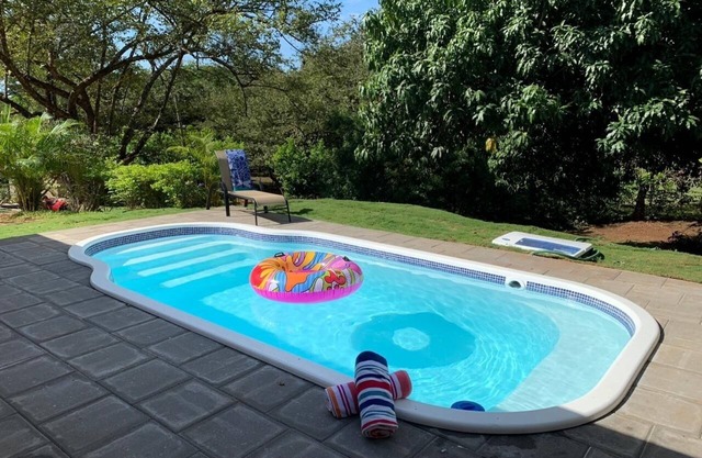 MASCOTA AMIGABLE DE 3 DORMITORIOS, PISCINA PRIVADA, A 5 MINUTOS DE TAMARINDO