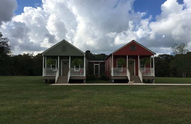 Ruhige, private Cottages auf Bayou Teche