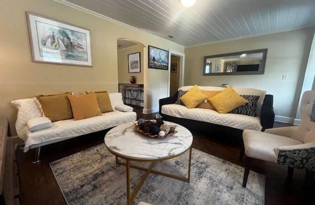 Peaceful Private home near VSU, Down town & SGMC
