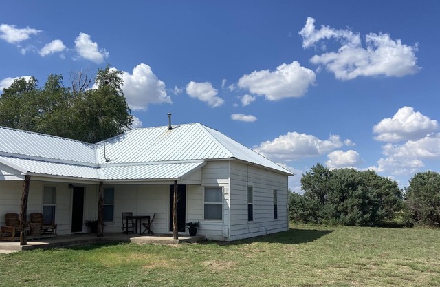 Peaceful & Quiet Farmhouse