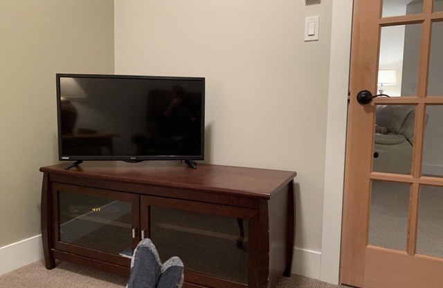 Peaceful, Quiet, Quality Apartment on a recently built acreage