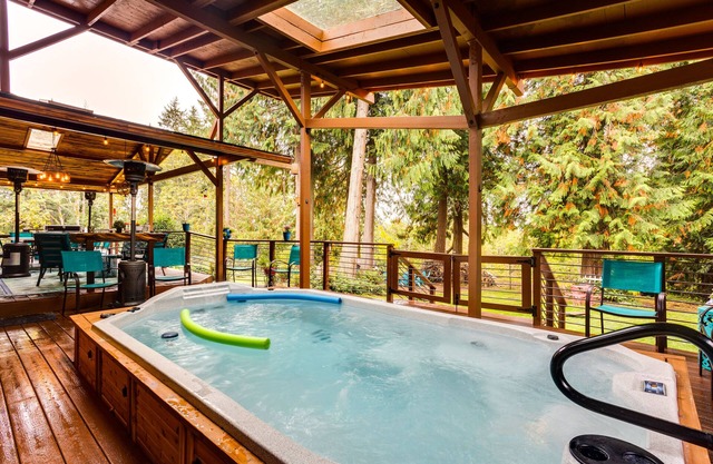 Peaceful Renton Retreat w/ Hot Tub Access!